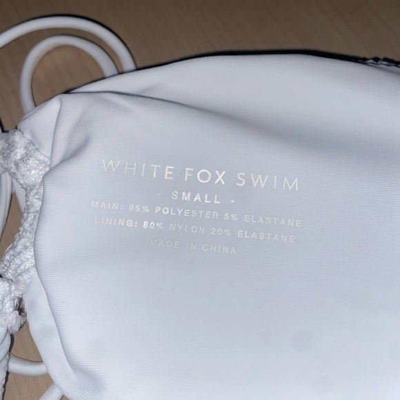 White Fox Hello Sunshine Bandeau Bikini Top White. NWT - Picture 6 of 10
